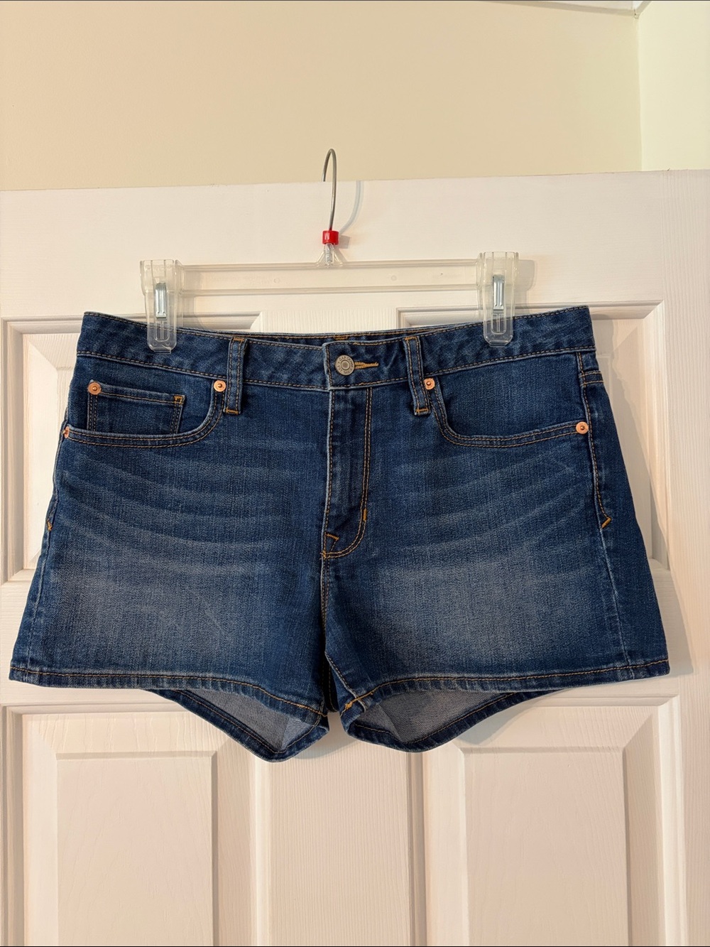 Vintage Gap Maddie Women's mid-rise Denim Shorts size 28